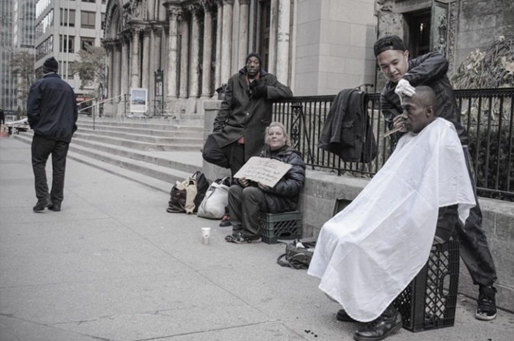 Why This Hair Stylist Gives Free Haircuts To The Homeless?