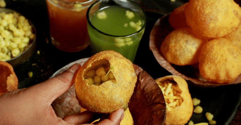 pani puri must eat street food india