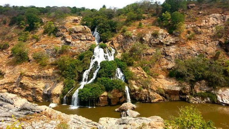 7 Mesmerizing Waterfalls Near Bangalore Worth Visiting
