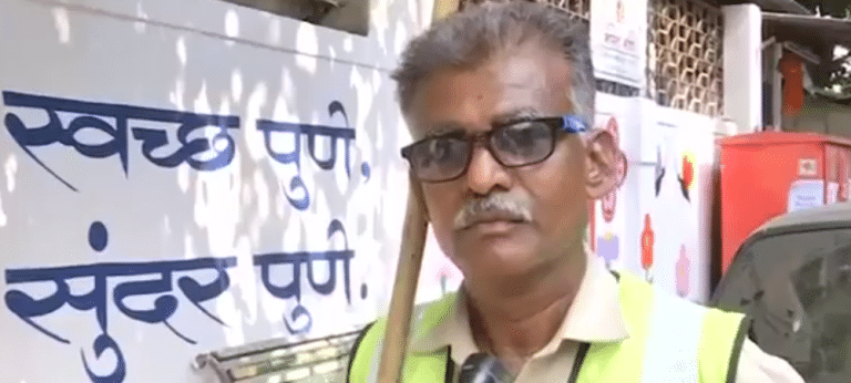 This Sanitation Worker Is Recreating Bollywood Songs To Create Awareness About Cleanliness