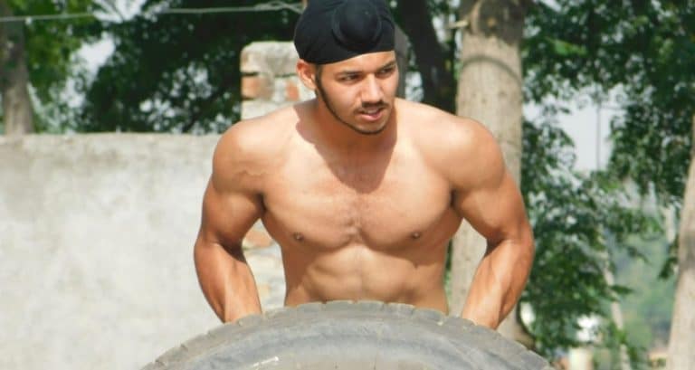Meet 18-YO Amrit Umarwala, World Record Holder For Maximum Knuckle Pushups In A Minute