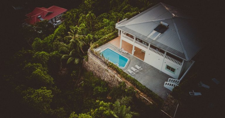 Things To Keep In Mind While Renting A Villa