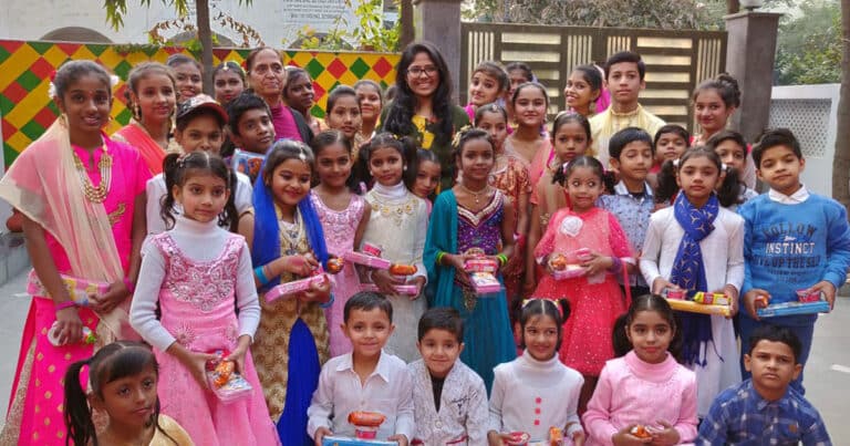 This Young Journalist Is Teaching Dance To Underprivileged Kids In Noida