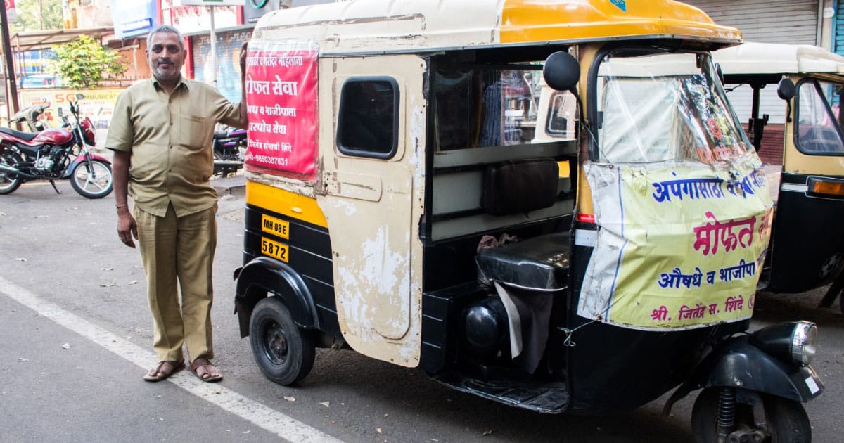 Jitendra Shinde mumbai autodriver helping covid passengers