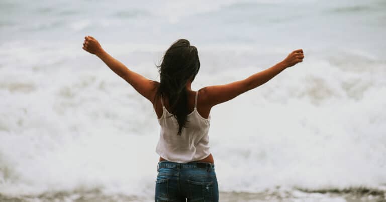3 Amazing Benefits Of Being Single And Not Ready To Mingle
