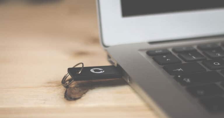 Should You Block USB Devices At Work?