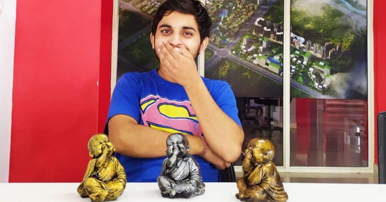 Meet This 21-YO Who Is Empowering Prisoners By Recycling Temple Waste Into Sculptures