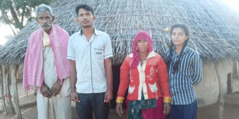 A Son Of Daily Wage Laborer Clears NEET To Become The First Doctor From His Village