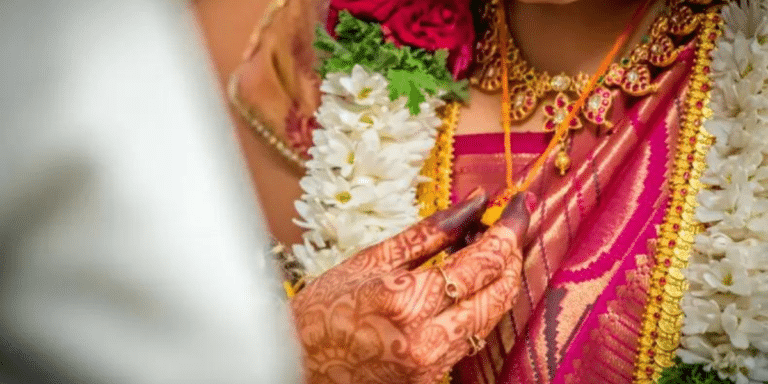 This Couple From Karnataka Tied Mangalsutra To Each Other’s Necks In Their Wedding