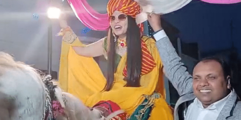 This Bride Wore Sehra And Hung Her Sword While Riding A Horse To Groom’s House