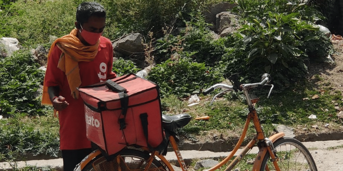 Twitteratti Crowdfunds To Buy Bike For Zomato Delivery Partner Who Lost Teaching Job