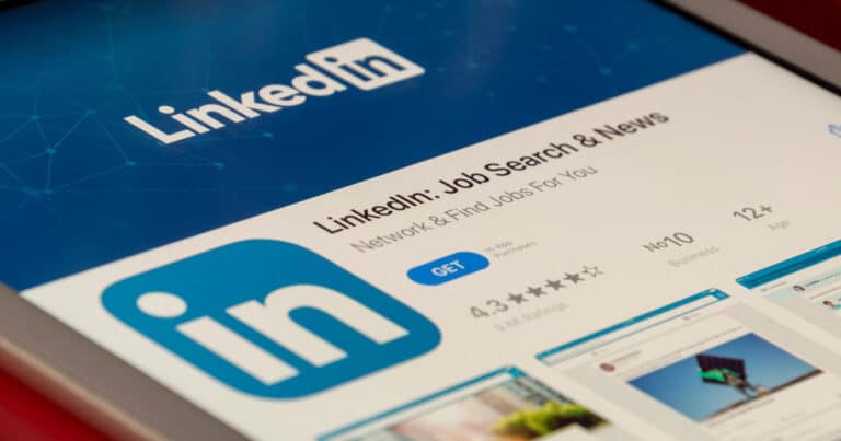 How to write your own recommendations on LinkedIn