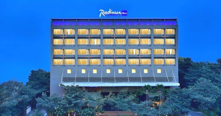 radission blue